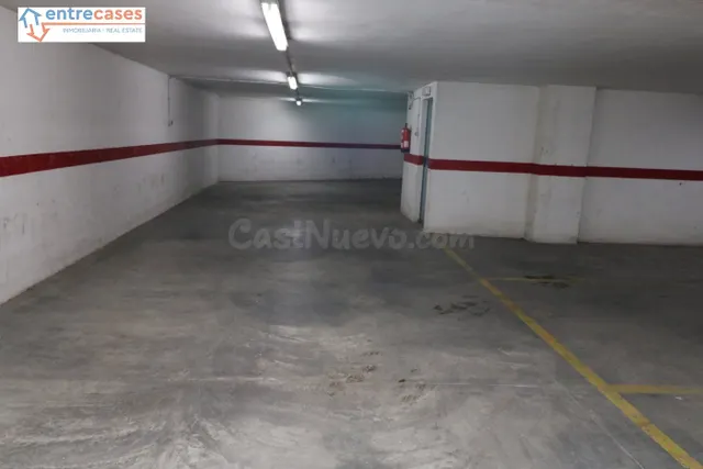 Garaje en venta ( zona centro de salud) — 3