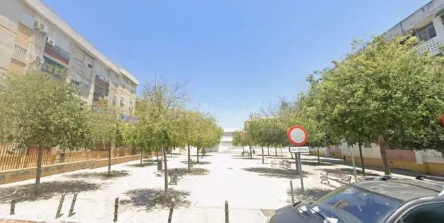 SE VENDE PISO OKUPADO en Calle JERICO Nº 6 Sevilla (Sevilla) - foto 2