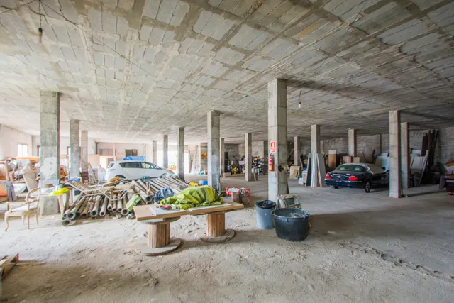 Local comercial 660m² en venta - Marbella - foto 3