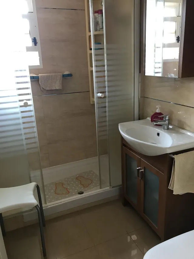 LUJOSO PISO EN PLAYA HONDA. — 18