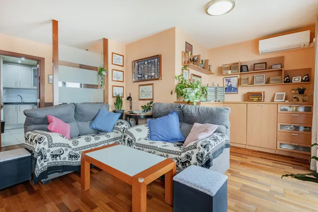 Piso de 3 habitaciones con balcón, 2 baños y mucha luz junto - foto 4