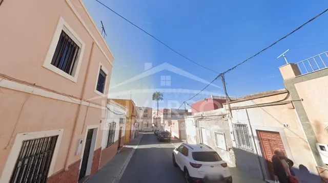 CASA DE PLANTA BAJA EN CALLE RUANO - foto 4