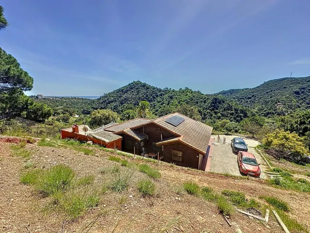 Hermosa casa en el campo, con vistas espectaculares al mar y - foto 4