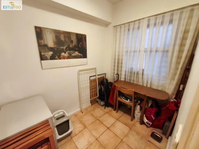 ¡5 habitaciones Y 2 BAÑOS EN PLENO CENTRO! 144 m2 EN CALLE GENERAL ÁLAVA — 40