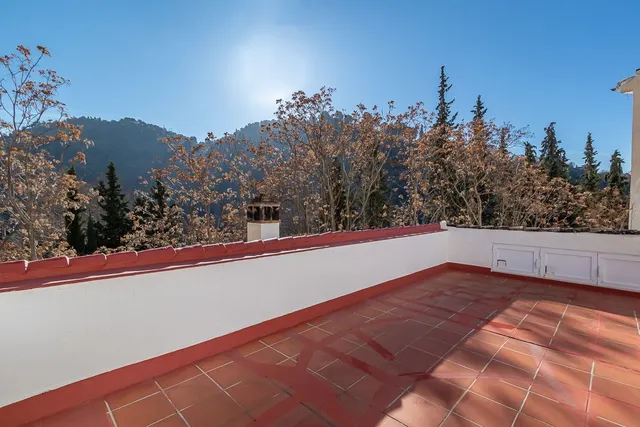 Casa reformada en el Camino del Sacromonte — 23