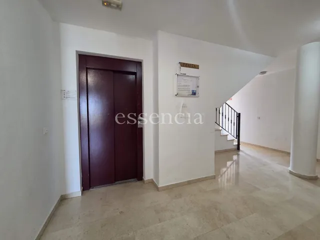 Vivienda de 3 dormitorios con piscina — 21