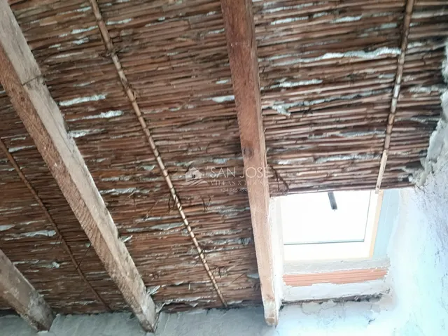 Se vende encantadora casa semi reformada en el corazón de Aspe — 35
