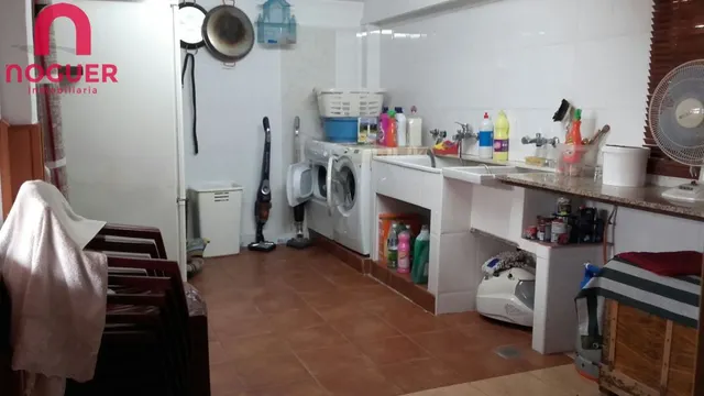 SE VENDE RESTAURANTE CON CASA EN VILLARRUBIA — 38