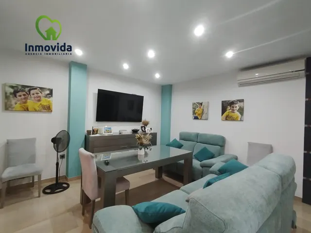 Casa Reformada con Espacios Exteriores en Córdoba - €380,000 — 9