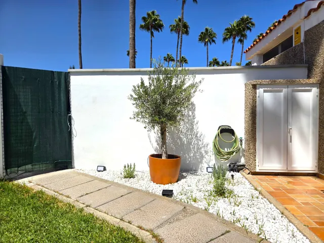 En alquiler estupendo bungalow con amplio jardin y mucha luminosidad — 27