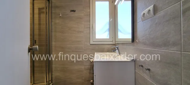 ¡FINQUES BAIXADOR PRESENTA ESTA CASA A 4 VIENTOS EN LA PLAYA! — 19