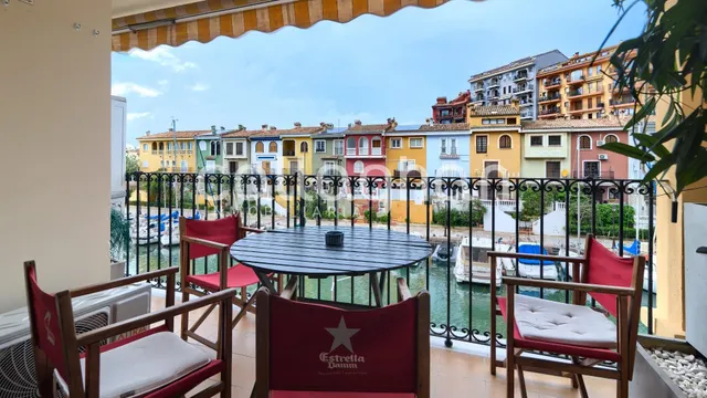¡Exclusiva vivienda en primera línea con vistas al mar y emb - foto 2