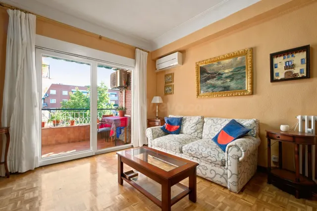 Piso 5 habitaciones 156m² en venta - Tetuán