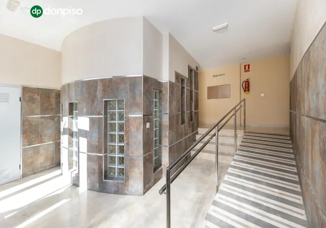 Ático dúplex en el barrio de Monachil. — 26