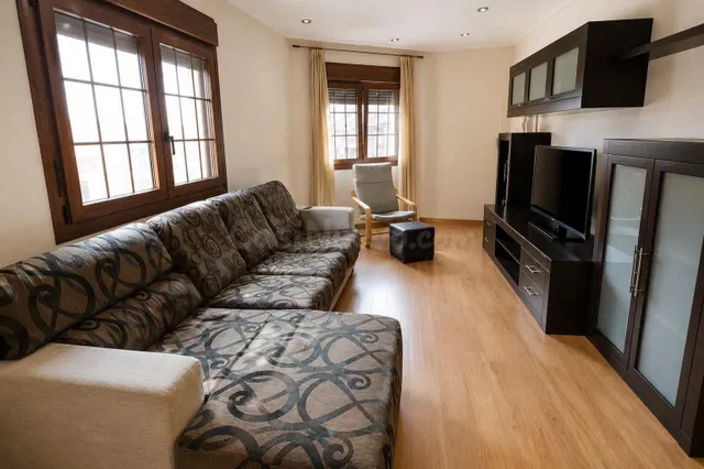 Casa 4 habitaciones 190m² en venta - CENTRO - foto 2