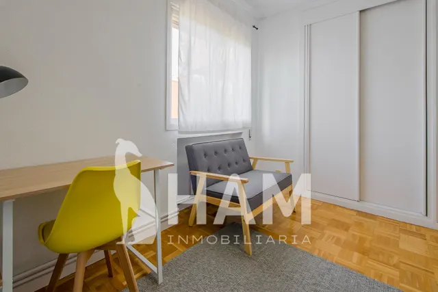 Habitación en C/ Iglesia, 33 — 44