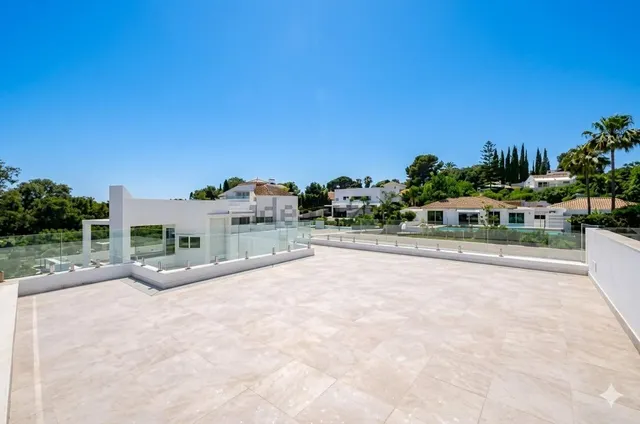 Chalet 6 habitaciones 418m² en venta - Costa Del Sol — 26