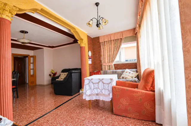 SE VENDE PISO DE TRES habitaciones EN PLUEBLO LEVANTE CON PARKING SEVENDGROUP.COM — 10