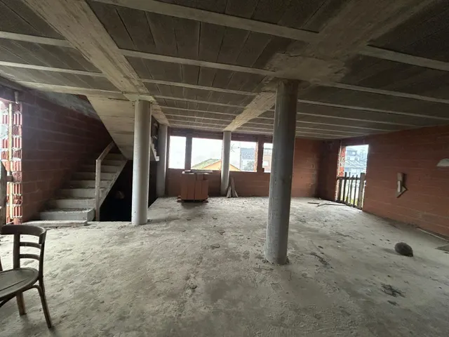 Se vende casa en construcción — 13