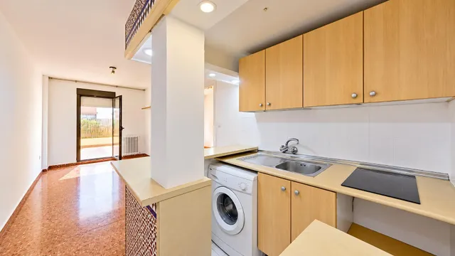 ¡Espectacular apartamento con terraza soleada junto al Helicóptero en Alcázar del Genil! — 17