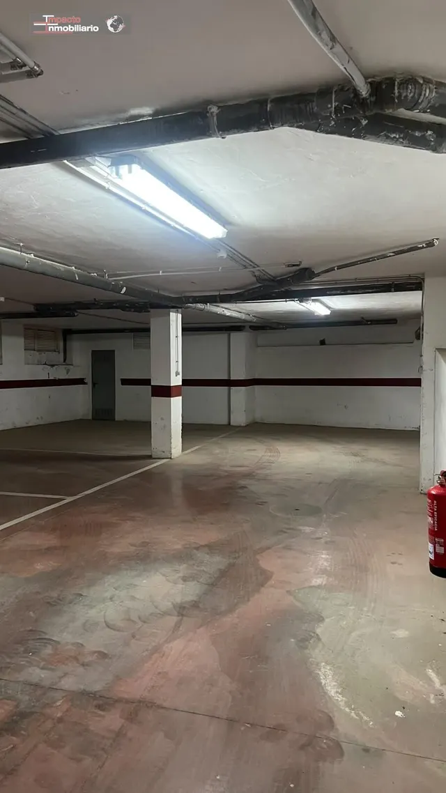 PLAZA DE PARKING, VERA — 14