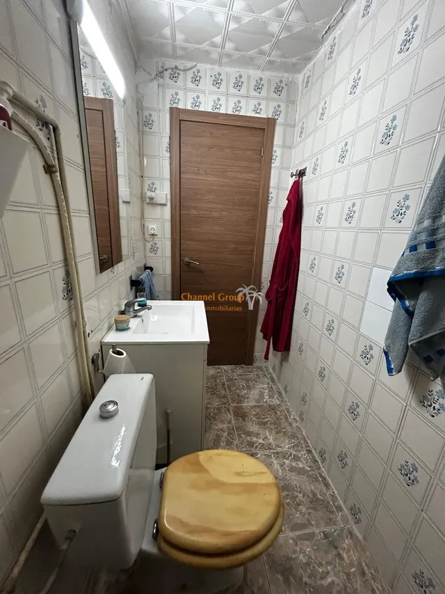 Se vende planta baja en zona la rata. — 9