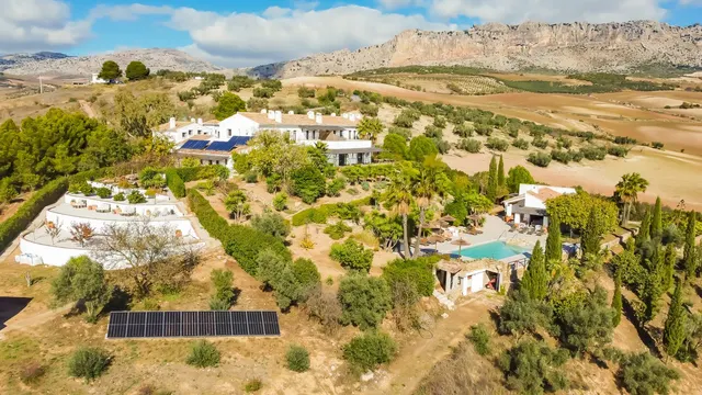 Hotel 13 habitaciones 999m² en venta - South of spain — 10