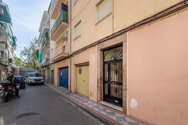 ¡Oportunidad Inversores! Piso reformado de 3 dormitorios con balcón en Atarfe — 24