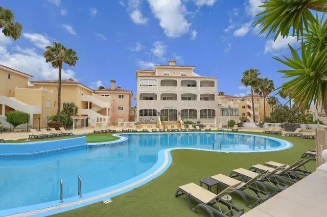 Se vende apartamento en Chayofa Country Club, 5 minutos de L