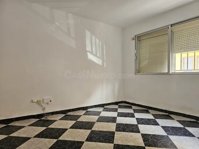 Piso en planta baja en el centro — 8