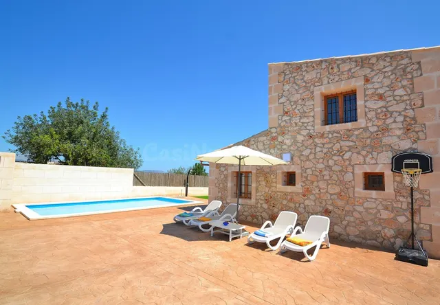 Encantadora finca con piscina en alquiler de temporada en Ll - foto 2