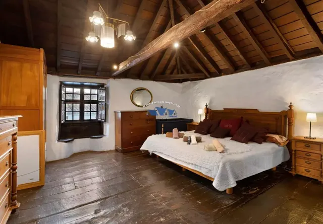 Casa histórica en venta — 7