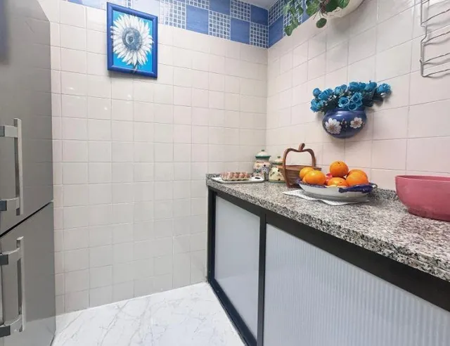 Bungalow con amplia terraza a pocos pasos de la playa y orientación Sur. — 18