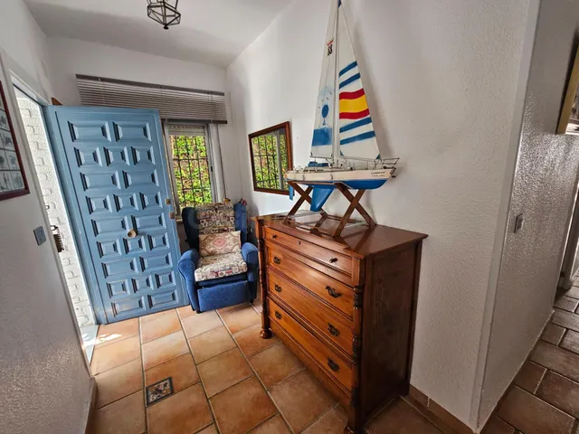 Chalet independiente de una sola planta a 100 metros del mar - foto 2