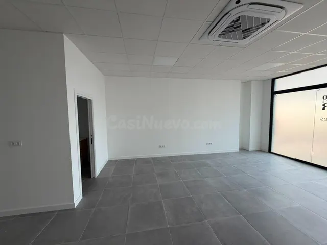 Local comercial de Lujo en Alquiler en el Centro de Negocios - foto 5