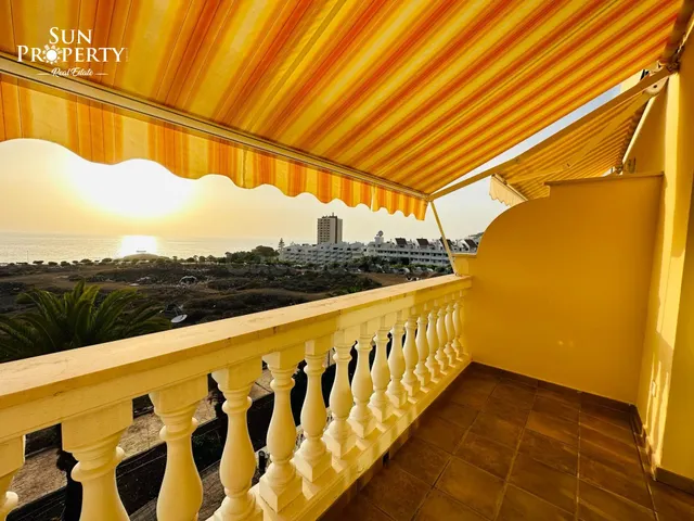 AMPLIO APARTAMENTO DE LUJO DE 4 DORMITORIOS CON VISTAS AL MA