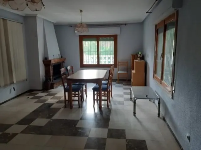 Chalet independiente zona Cucuch en rentabilidad — 22