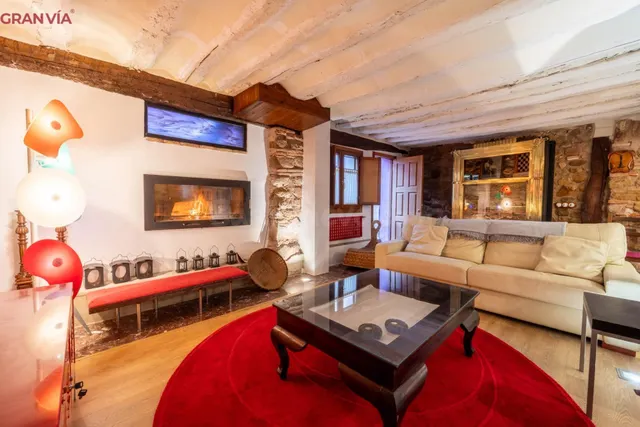 Preciosa casa a la venta en Sojuela - foto 3