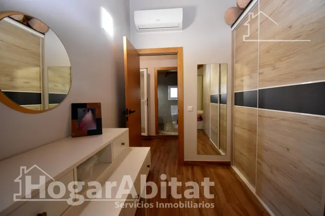 BONITA CASA TOTALMENTE REFORMADA CON GARAJE Y GRAN TERRAZA — 18