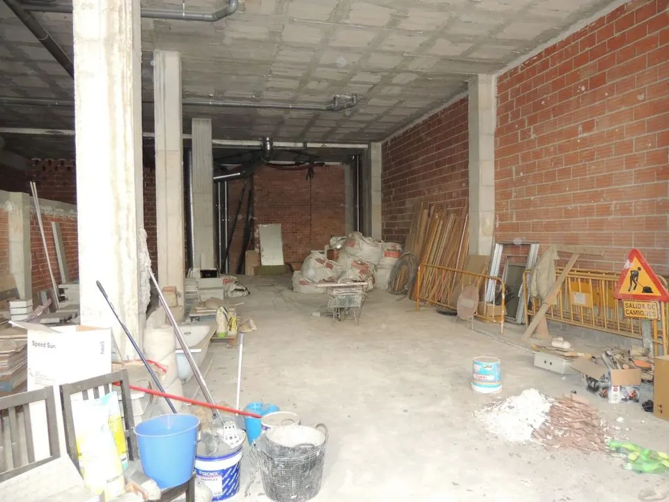 ++local comercial en el centro de molina de segura en bruto+