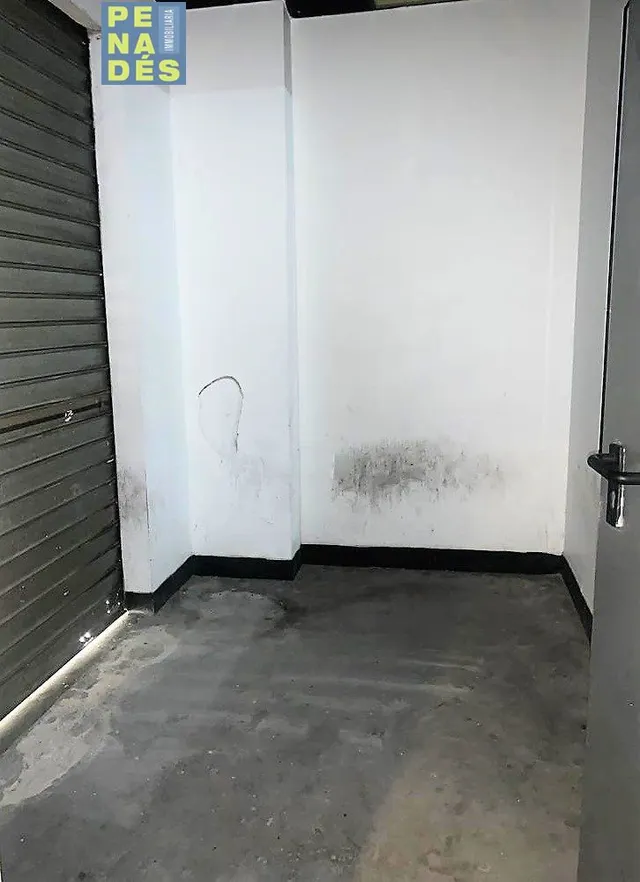 LOCAL COMERCIAL — 9