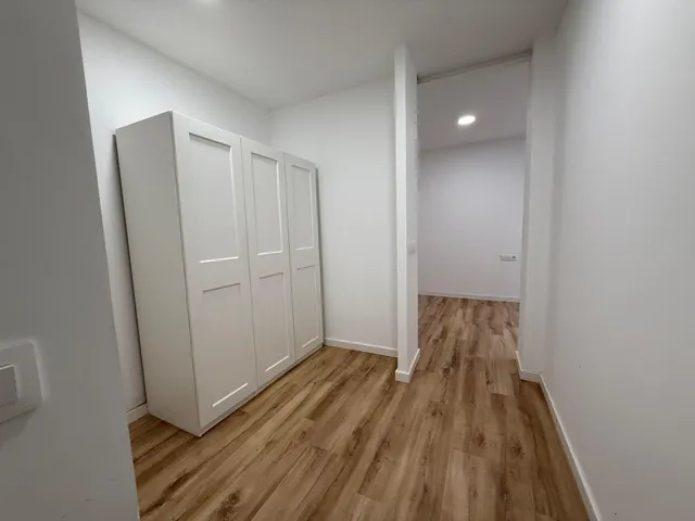 LOCAL COMERCIAL REFORMADO JUNTO AL PARQUE DEL TOSSAL – ZONA TRANQUILA Y BIEN COMUNICADA — 8