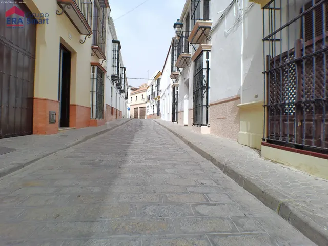 ACTIVO RESIDENCIAL CON DOBLE FACHADA Y POTENCIAL DE DESARROL - foto 2