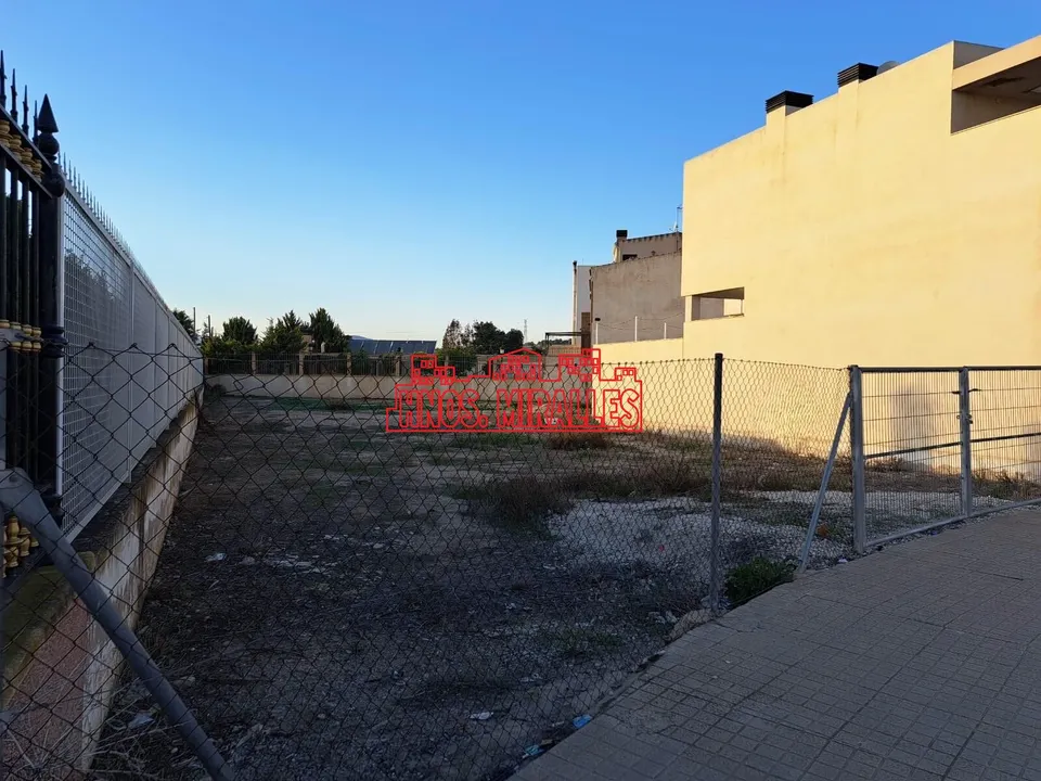 ¡INVERSIONISTA ESTA ES TU OPORTUNIDAD! SOLAR EN MONFORTE DEL CID