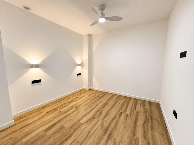 ACOGEDOR Y ESPACIOSO PISO EN  RUIZ TAFUR, CORDOBA CAPITAL. — 11