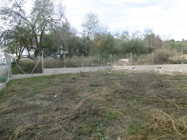 PARCELA URBANA CON CASA DE PIEDRA PARA REHABILITAR — 5