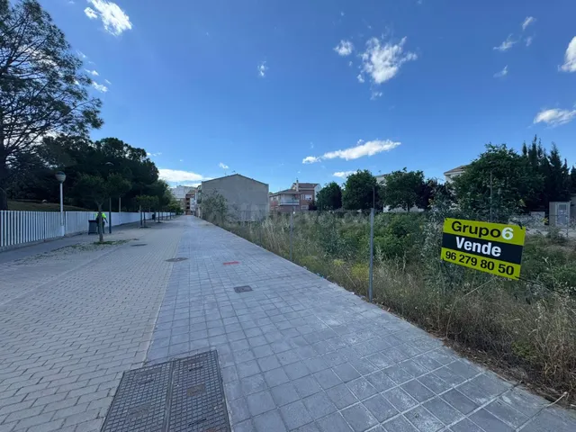 PARCELAS LISTAS PARA CONSTRUIR JUNTO AL PARQUE DE LA BOMBILL - foto 5