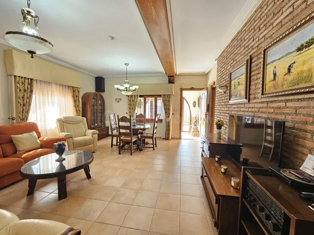 Villa independiente con piscina privada y amplios espacios en Pozo Estrecho, Cartagena — 5