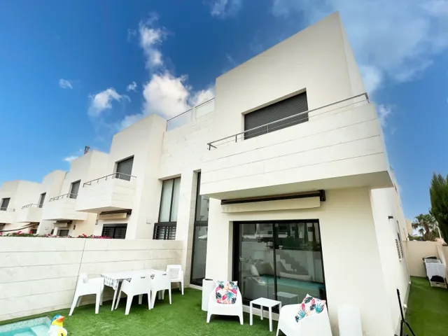 Pareado 3 habitaciones en venta - Los Dolses — 2