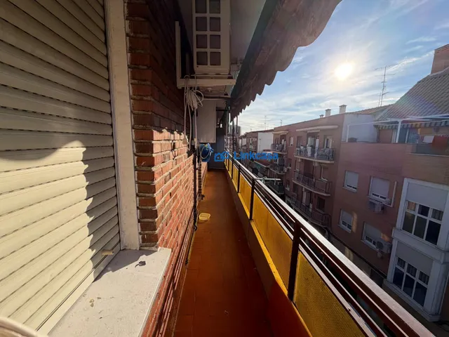 Piso de dos dormitorios con terraza en abrantes — 16